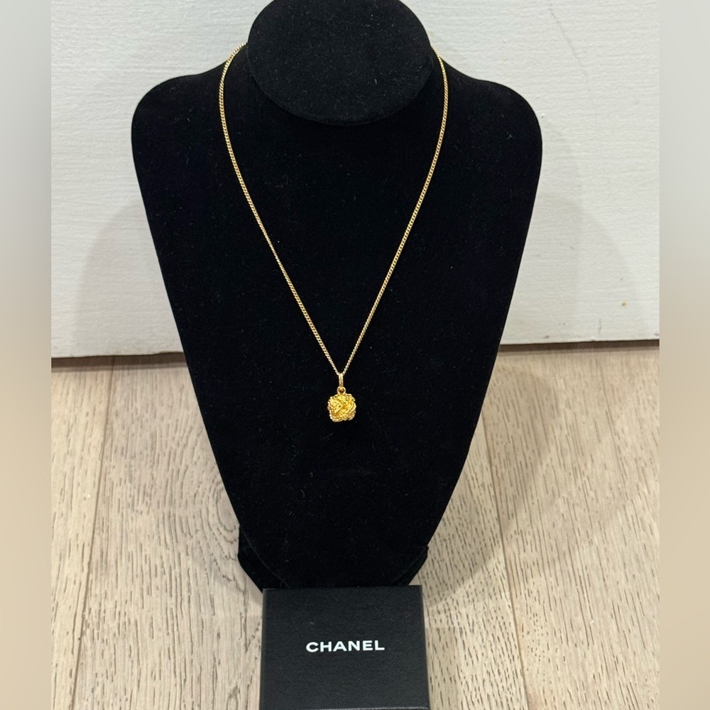 CHANEL Vintage Gold Metal Chain Necklace Roped Ball Drop Pendant Necklace Signed